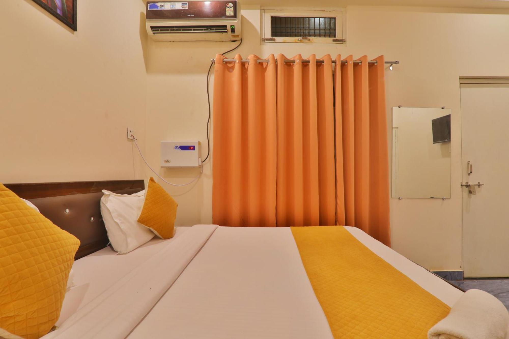 Hotel Ramayan Inn Free Pickup From Ayodhya Dham Junction Eksteriør bilde